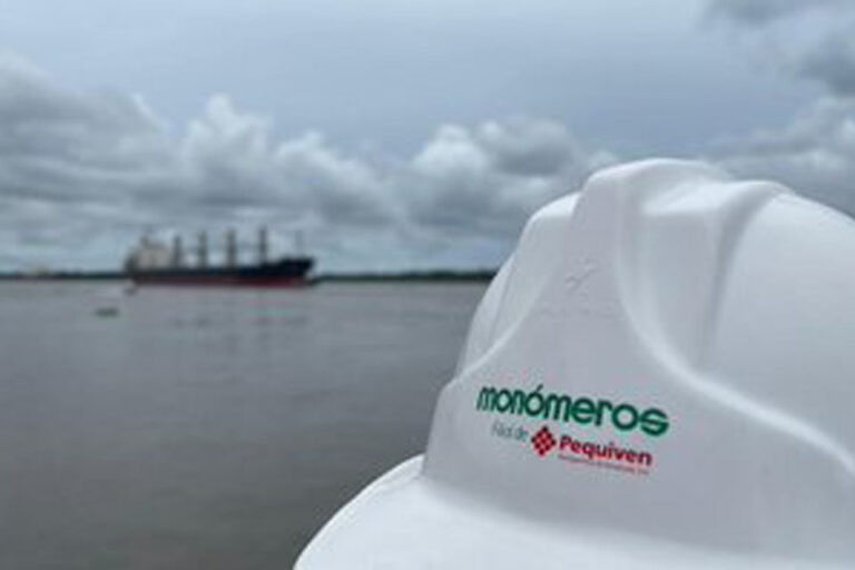 Sindicato de Monómeros le pidió a Maduro reconsiderar venta de activos de la compañía.