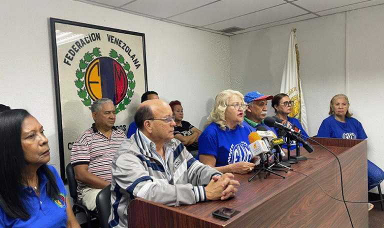 Federación Venezolana de Maestros: Un docente gana apenas $11,4 mensuales