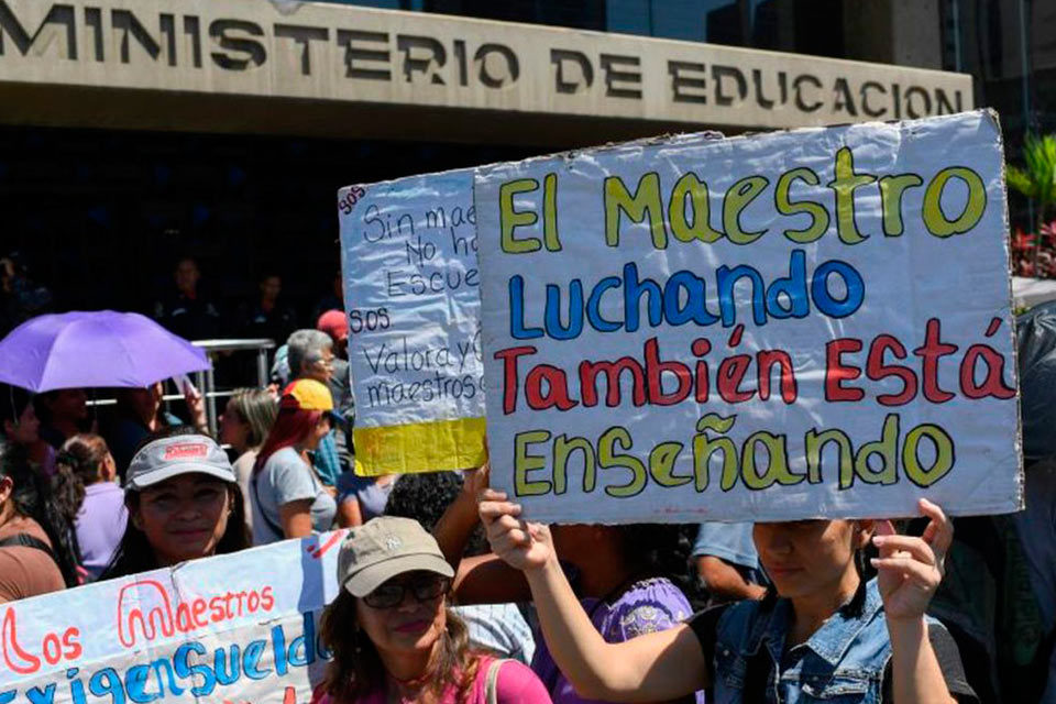 Gremio docente exigió al MPPE cumplimiento de sus derechos laborales